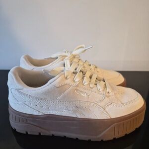 Puma Cream and Brown Platform Women's Shoes, size 7.5